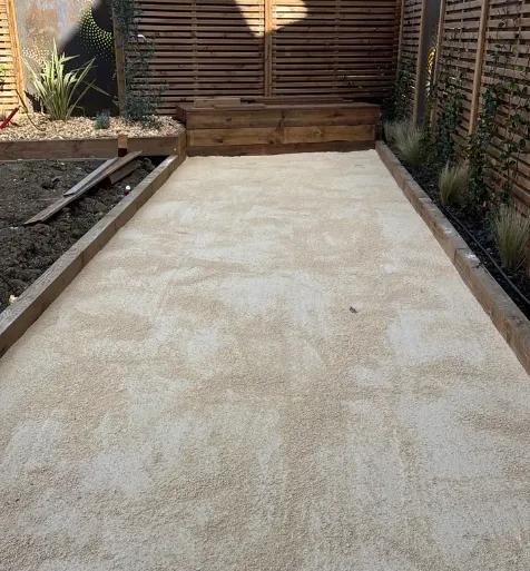 Création d'une terrain de pétanque chez un particulier à Annecy, Annecy, TERR'PAYSAGE